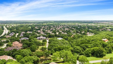 Luxury remodeled estate on nearly 4 private acres in Keller ISD - photo 40