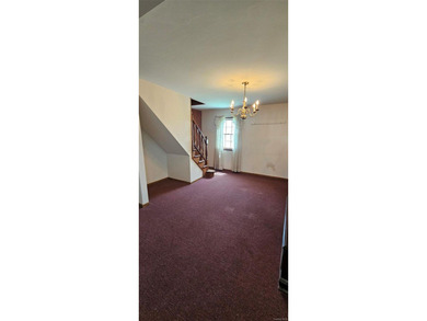 Welcome to 136 Primrose Ave! Nestled in the heart of highly - photo 4