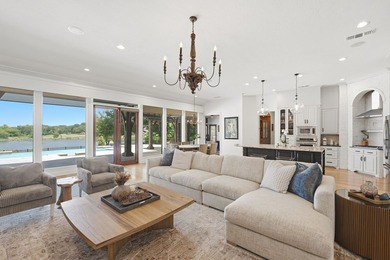Where distinctive architecture meets an unforgettable lake-view - photo 13