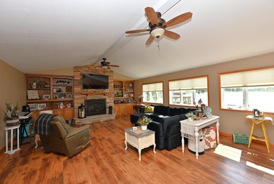 Immerse yourself in the beauty of lakefront living with this - photo 14