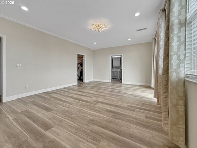Bring offers! Welcome to this beautifully designed 3-bedroom - photo 18