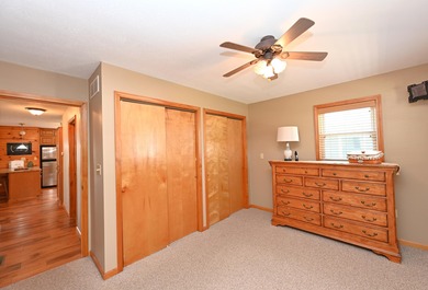 Immerse yourself in the beauty of lakefront living with this - photo 19