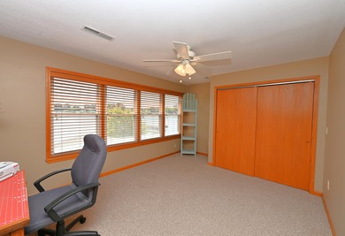 Immerse yourself in the beauty of lakefront living with this - photo 24