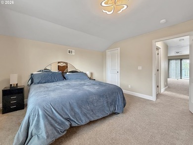 Bring offers! Welcome to this beautifully designed 3-bedroom - photo 26
