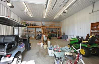 Immerse yourself in the beauty of lakefront living with this - photo 32
