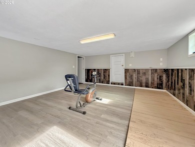 Bring offers! Welcome to this beautifully designed 3-bedroom - photo 41