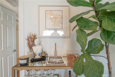 Location, Location, Location!!! Beverlywood adjacent and steps