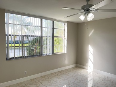Light and Bright RENOVATED Large 1 bedroom with 2 full baths - photo 12