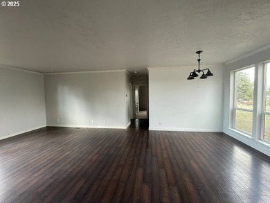 Discover your Central Oregon sanctuary at this 3-bedroom - photo 13