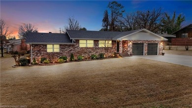 Arkansas River Home For Sale in Ozark Arkansas