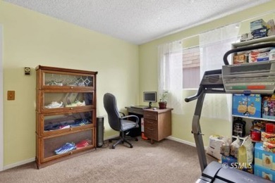 Beautifully updated home w/ Central air & heat, this charming - photo 22