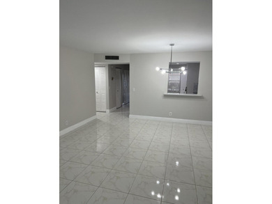 Light and Bright RENOVATED Large 1 bedroom with 2 full baths - photo 26