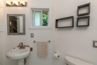 Homes on Laulea in Old Spreckelsville are a rare find; these - photo 32