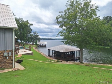 Experience resort style luxury living in the highly sought after - photo 33