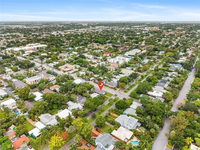 Welcome to this exceptional 3-bedroom, 3-bathroom residence - photo 50