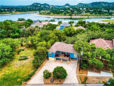 Lake Home For Sale in Canyon Lake, Texas