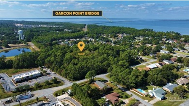 Discover an exceptional opportunity in the heart of Gulf Breeze! - photo 1