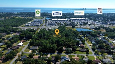 Discover an exceptional opportunity in the heart of Gulf Breeze! - photo 3