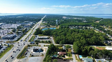 Discover an exceptional opportunity in the heart of Gulf Breeze! - photo 10