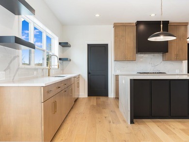 New Construction Estates of Montefiori! CUSTOM built, single - photo 19