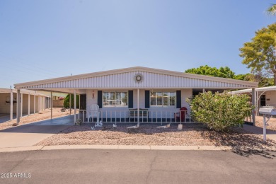Lake Home For Sale in Scottsdale, Arizona