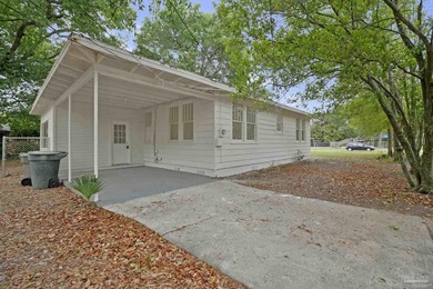 Completely renovated and move-in ready. This 3-bedroom, 1-bath - photo 3