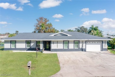 Caloosahatchee River Home For Sale in Fort Myers Florida