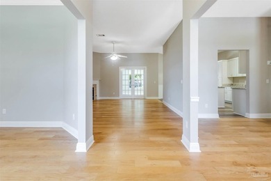 Gorgeous, four bedroom home with a sun room near NAS Pensacola! - photo 4