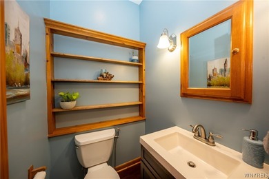 Welcome home to this inviting 4-bedroom, 1.5-bath residence - photo 16