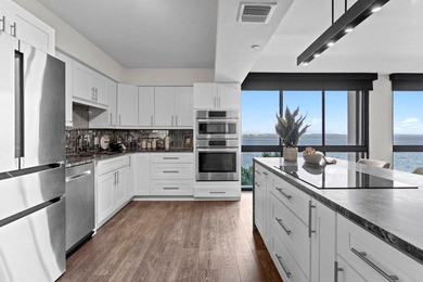 COMPLETELY RENOVATED Monte Carlo Towers residence showcasing - photo 22