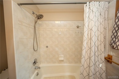 Welcome home to this inviting 4-bedroom, 1.5-bath residence - photo 30