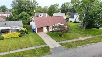 Welcome home to this inviting 4-bedroom, 1.5-bath residence - photo 37