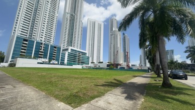 Prime Commercial Lot Facing Town Center - Costa del Este (42,255 - photo 4