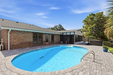 Enjoy the Gulf Breeze waterfront lifestyle in this - photo 3
