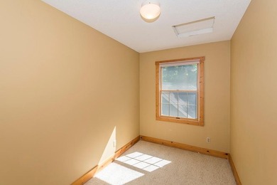 LOCATION-LOCATION-LOCATION! East Pointe Association -quiet end - photo 24