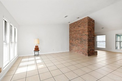 Enjoy the Gulf Breeze waterfront lifestyle in this - photo 5
