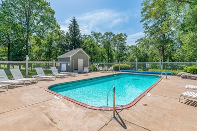 LOCATION-LOCATION-LOCATION! East Pointe Association -quiet end - photo 46
