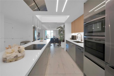 Lake Condo For Sale in Doral, Florida