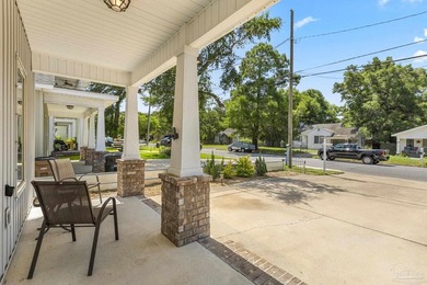 2010 W Gregory Street, a beautifully designed 3-bedroom, 2-bath - photo 4