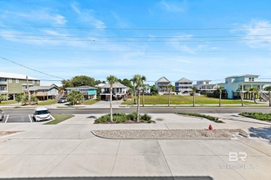 Ocean Echo is a small, 9-unit building right in the heart of - photo 4