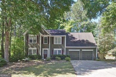 Make this charming home in the desirable swim and tennis - photo 1