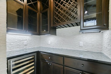 LOCATED IN THE ESTATES OF CIMARRON HILLS, THIS SPRAWLING SINGLE - photo 20