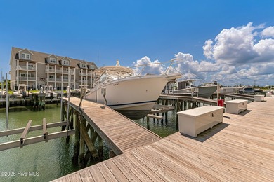 Marinafront 3-bedroom, 3.5-bath townhome in desirable Inlet Cove - photo 4
