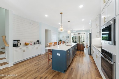 Marinafront 3-bedroom, 3.5-bath townhome in desirable Inlet Cove - photo 9