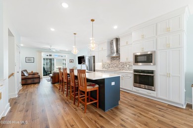 Marinafront 3-bedroom, 3.5-bath townhome in desirable Inlet Cove - photo 10