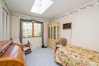 Welcome to this meticulously maintained 3 Bedroom 1.5 bath home - photo 17