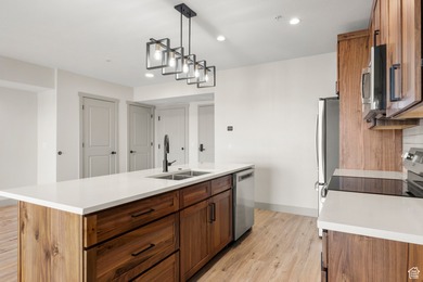 Modern Luxury Condo Near Bear Lake Short term rental Approved - photo 9