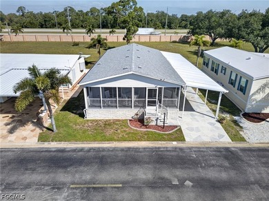 TURNKEY/FURNISHED 3 bedroom, 2 bath manufactured home in the 55+ - photo 33