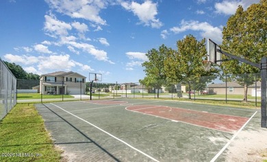 Welcome to this beautifully maintained 4 bedroom, 2.5 bath home - photo 33