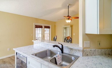 Welcome to your own slice of Florida freedom in Sebastian - photo 11